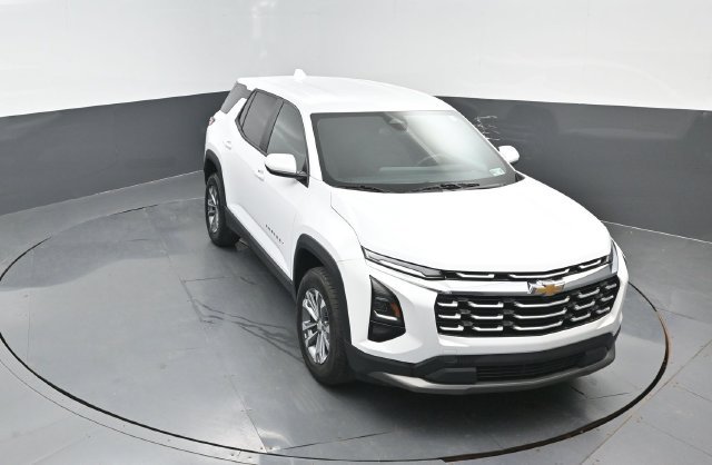 Used 2025 Chevrolet Equinox LT AWD/4WD image 18