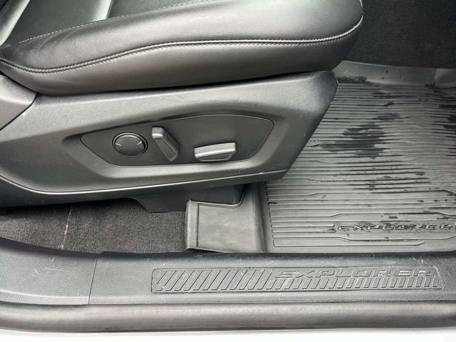 Certified 2022 Ford Explorer XLT w/ Equipment Group 202A image 26