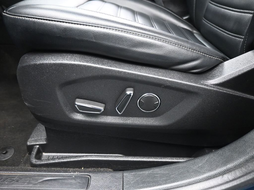 Certified 2019 Ford Edge SEL w/ Equipment Group 201A image 39