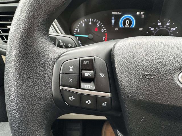 Certified 2020 Ford Escape SE image 30