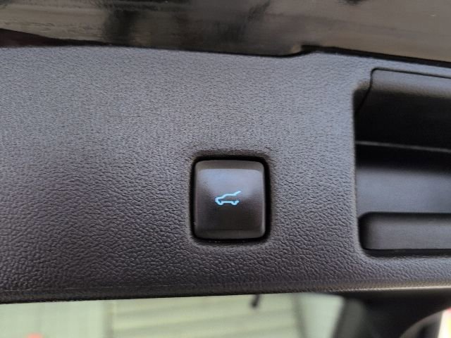 Certified 2023 Ford Escape Platinum image 32