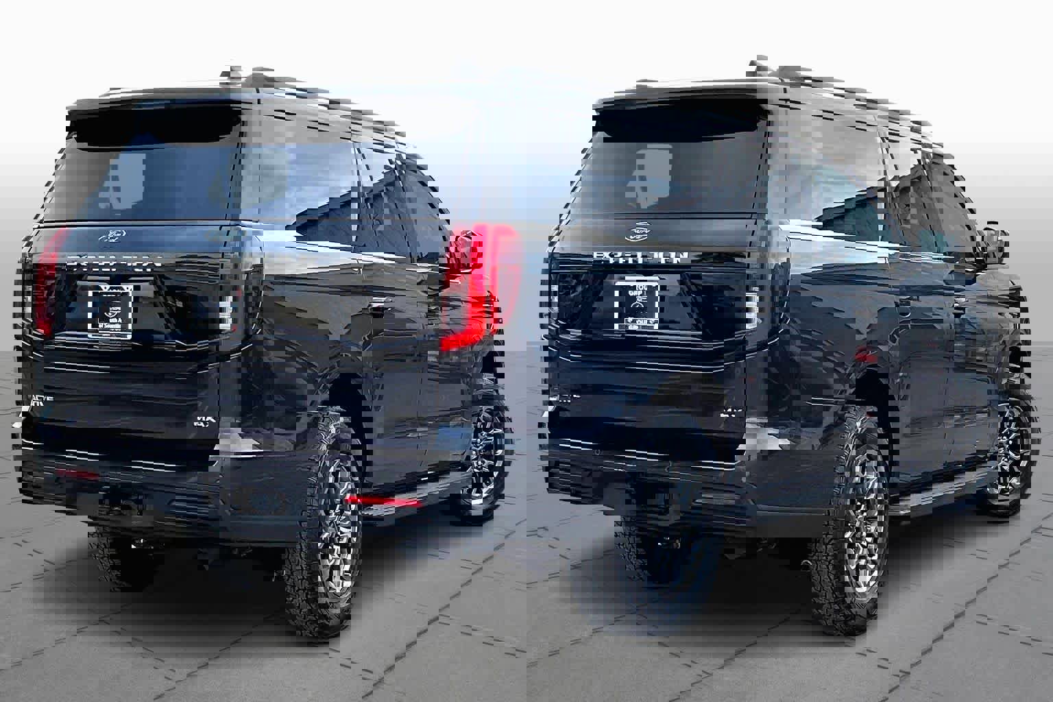 Certified 2025 Ford Expedition Max Active image 3