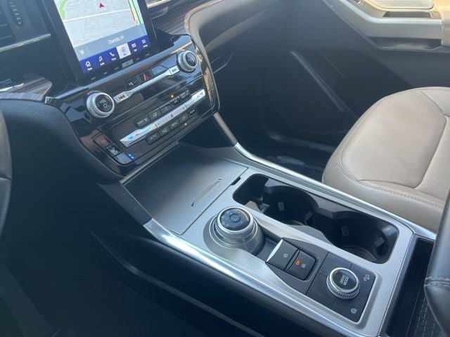 Certified 2023 Ford Explorer Limited w/ Limited Technology Package AWD/4WD image 34