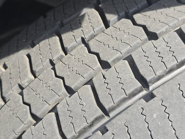 Certified 2023 Ford Transit 150 Medium Roof AWD image 12