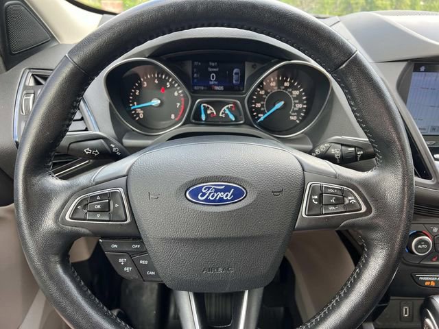 Certified 2019 Ford Escape Titanium w/ U0J03 - Titanium Tow Package FWD image 21