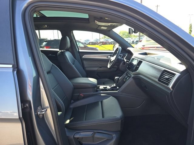 Used 2023 Volkswagen Atlas Cross Sport SE w/ Panoramic Sunroof Package AWD/4WD image 18