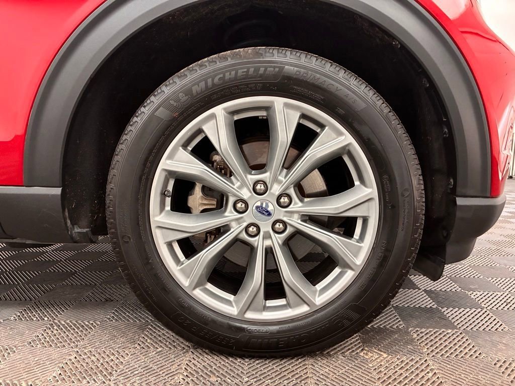 Certified 2023 Ford Explorer XLT w/ Equipment Group 202A image 17