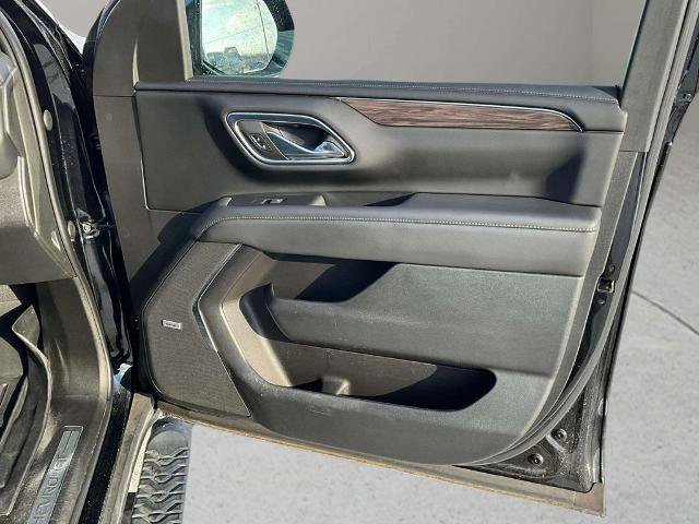Used 2022 Chevrolet Suburban Z71 w/ Z71 Off-Road Package image 21