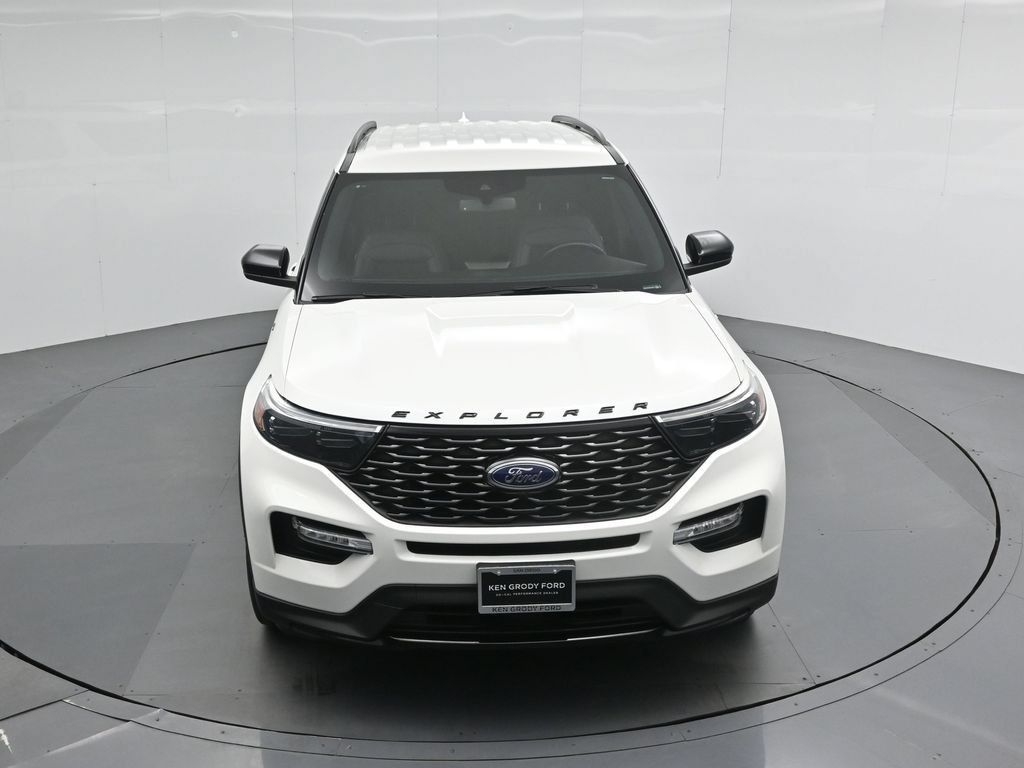 Certified 2023 Ford Explorer ST-Line w/ Class IV Trailer Tow Package RWD image 39