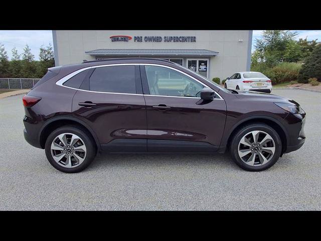 Certified 2023 Ford Escape Platinum AWD/4WD image 9