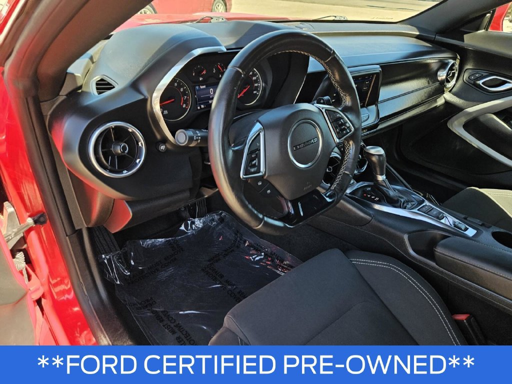 Used 2020 Chevrolet Camaro LT RWD image 15