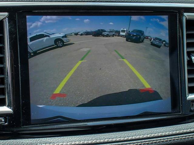 Used 2023 Chrysler Pacifica Touring-L FWD image 25