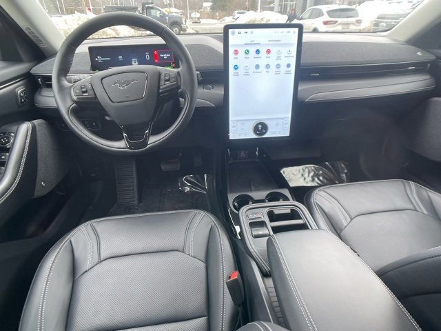 Certified 2025 Ford Mustang Mach-E Premium image 19