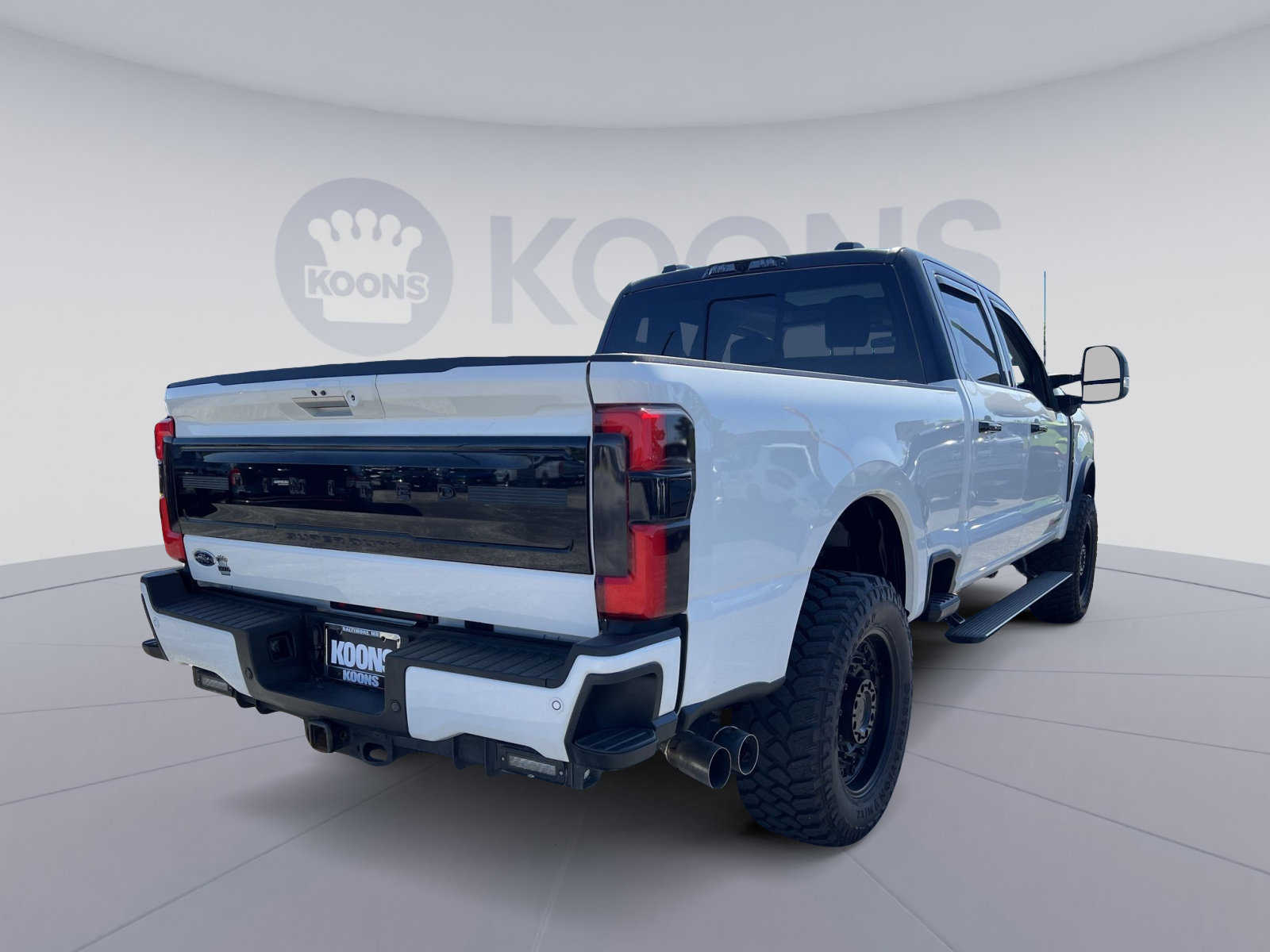 Certified 2024 Ford F350 Limited w/ FX4 Off-Road Package AWD/4WD image 16