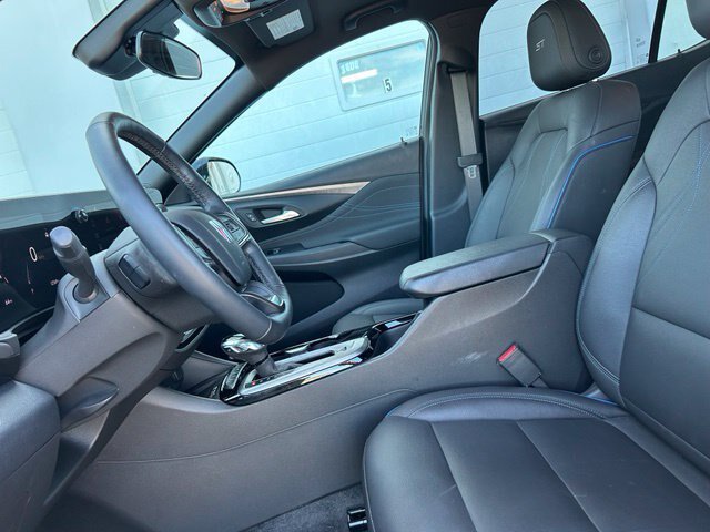 Used 2026 Buick Envista Sport Touring w/ Convenience I Package FWD image 8