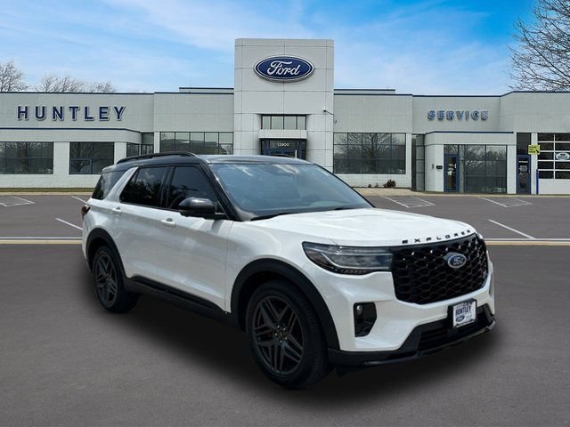 Certified 2025 Ford Explorer ST AWD/4WD image 3