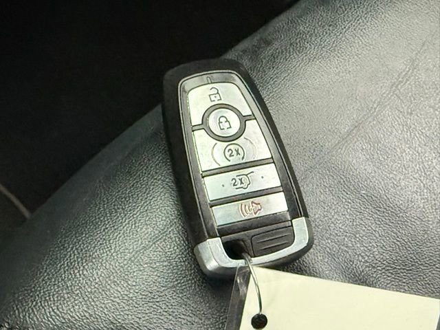 Certified 2020 Ford Explorer Platinum w/ Premium Technology Package image 37