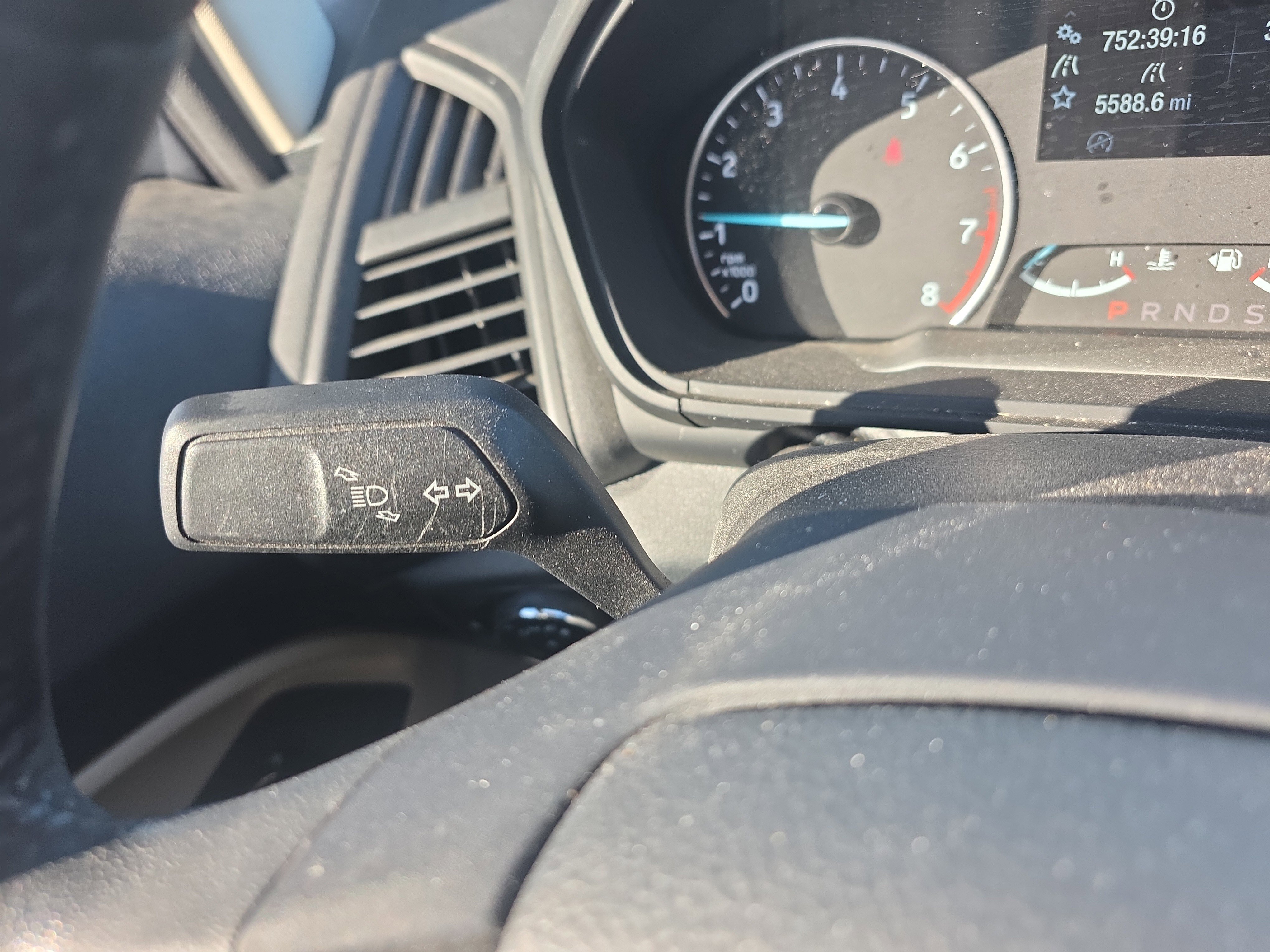 Certified 2019 Ford EcoSport SE image 36