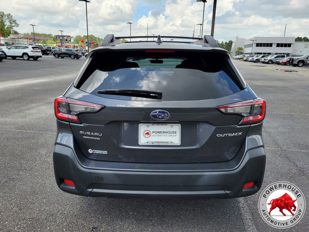 Used 2024 Subaru Outback Premium image 4