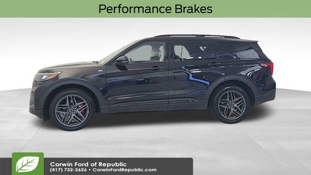 Certified 2025 Ford Explorer ST-Line w/ ST-Line Street Pack AWD/4WD image 4