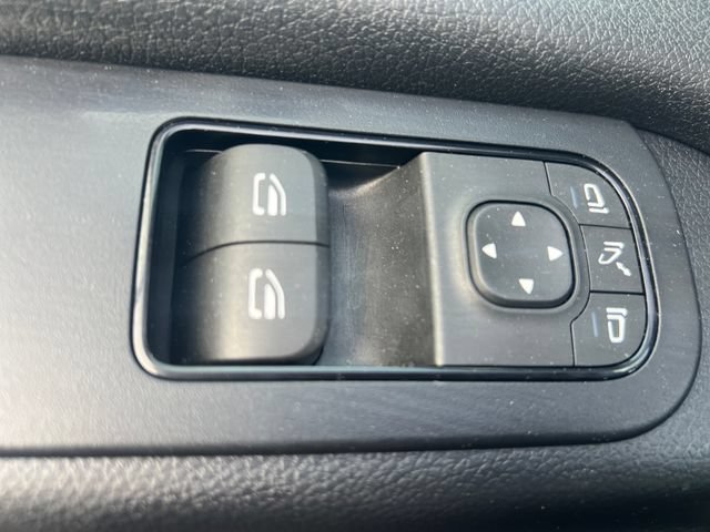 Used 2024 Mercedes-Benz Sprinter 2500 image 14