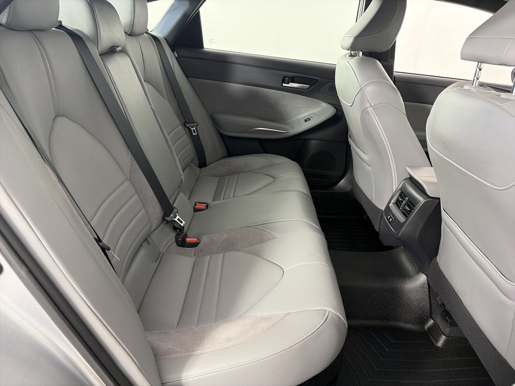 Used 2019 Toyota Avalon XSE image 29