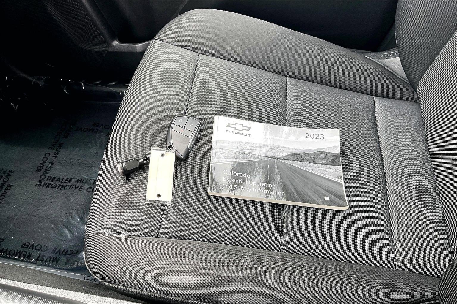 Used 2023 Chevrolet Colorado W/T RWD image 11
