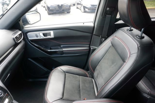 Certified 2023 Ford Explorer ST-Line w/ Class IV Trailer Tow Package RWD image 38