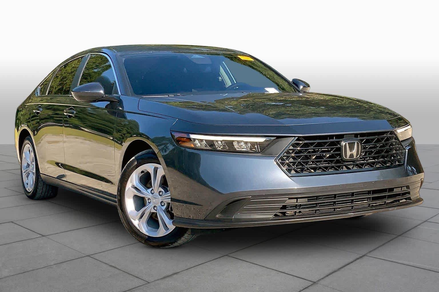 Used 2025 Honda Accord LX image 3