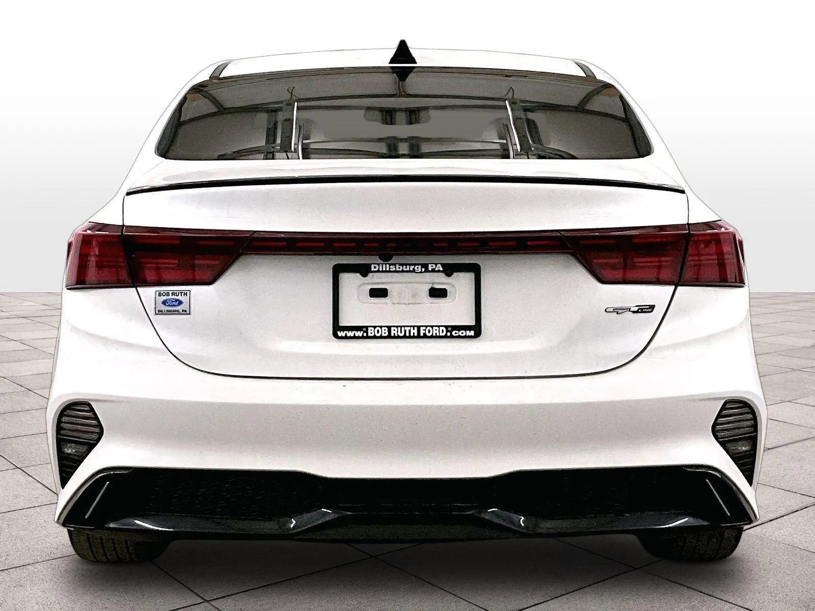 Used 2024 Kia Forte GT-Line w/ GT-Line Premium Package FWD image 4