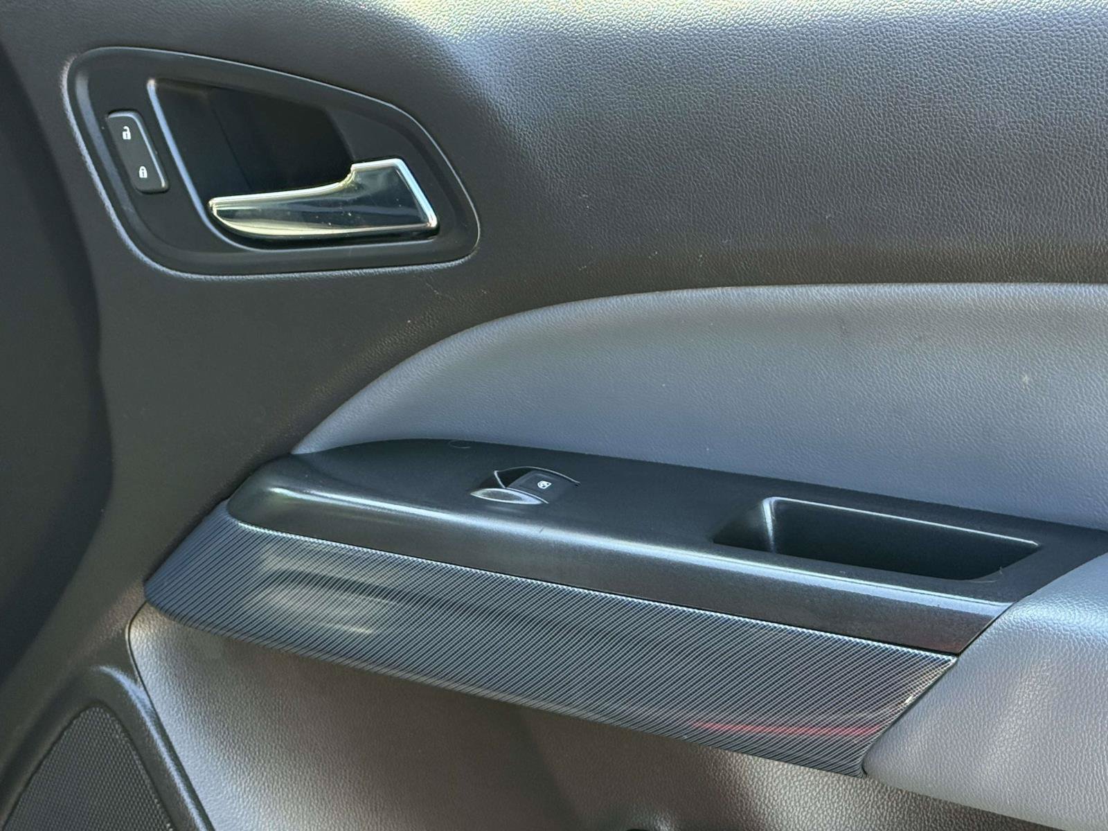 Used 2018 Chevrolet Colorado Z71 AWD/4WD image 25