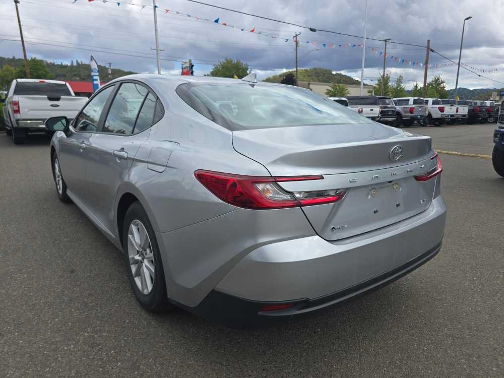 Used 2025 Toyota Camry LE FWD image 16