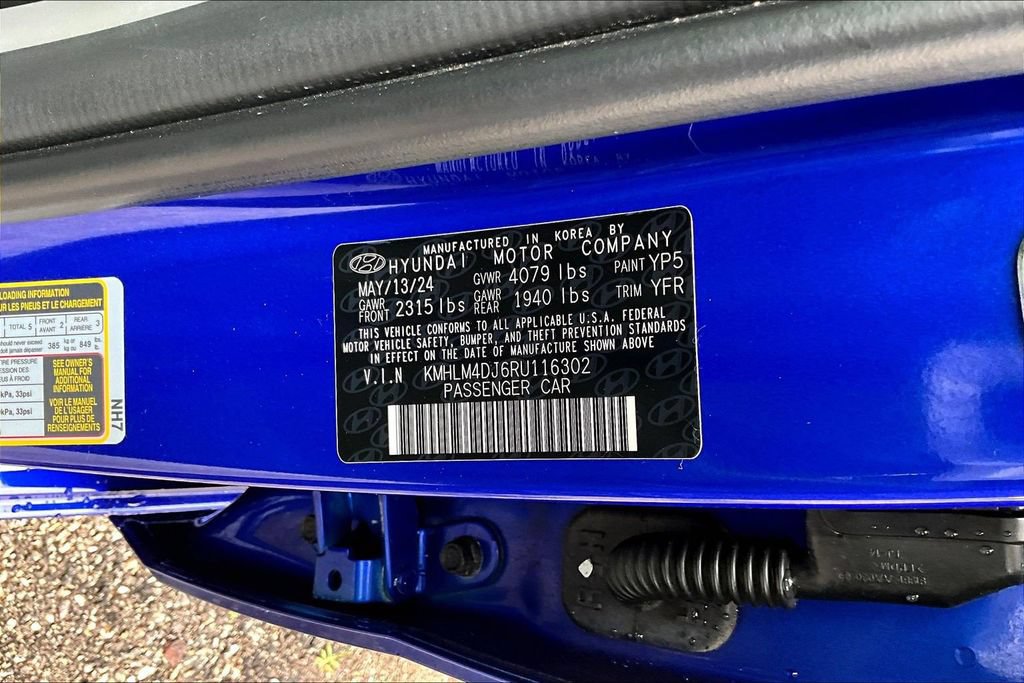Used 2024 Hyundai Elantra Blue FWD image 21