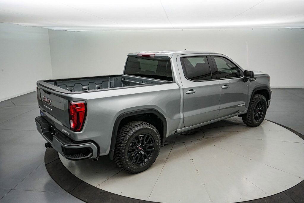 Used 2025 GMC Sierra 1500 Elevation image 5