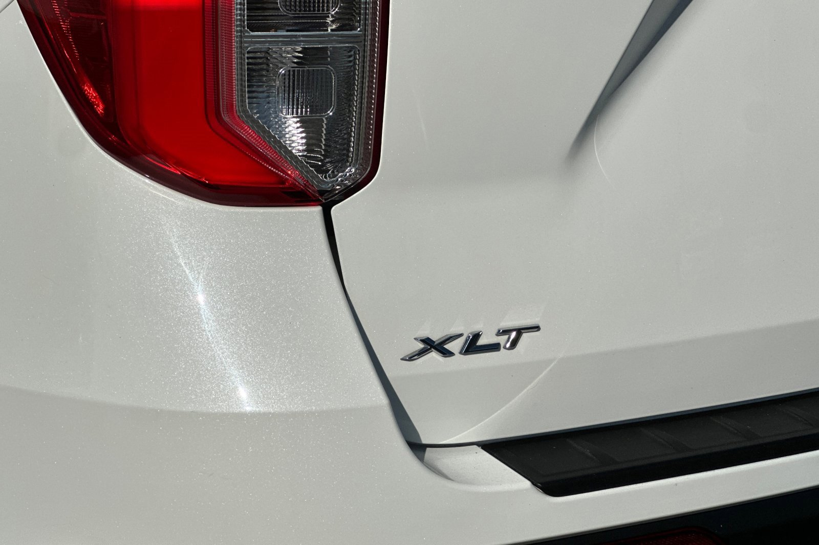 Certified 2022 Ford Explorer XLT image 27