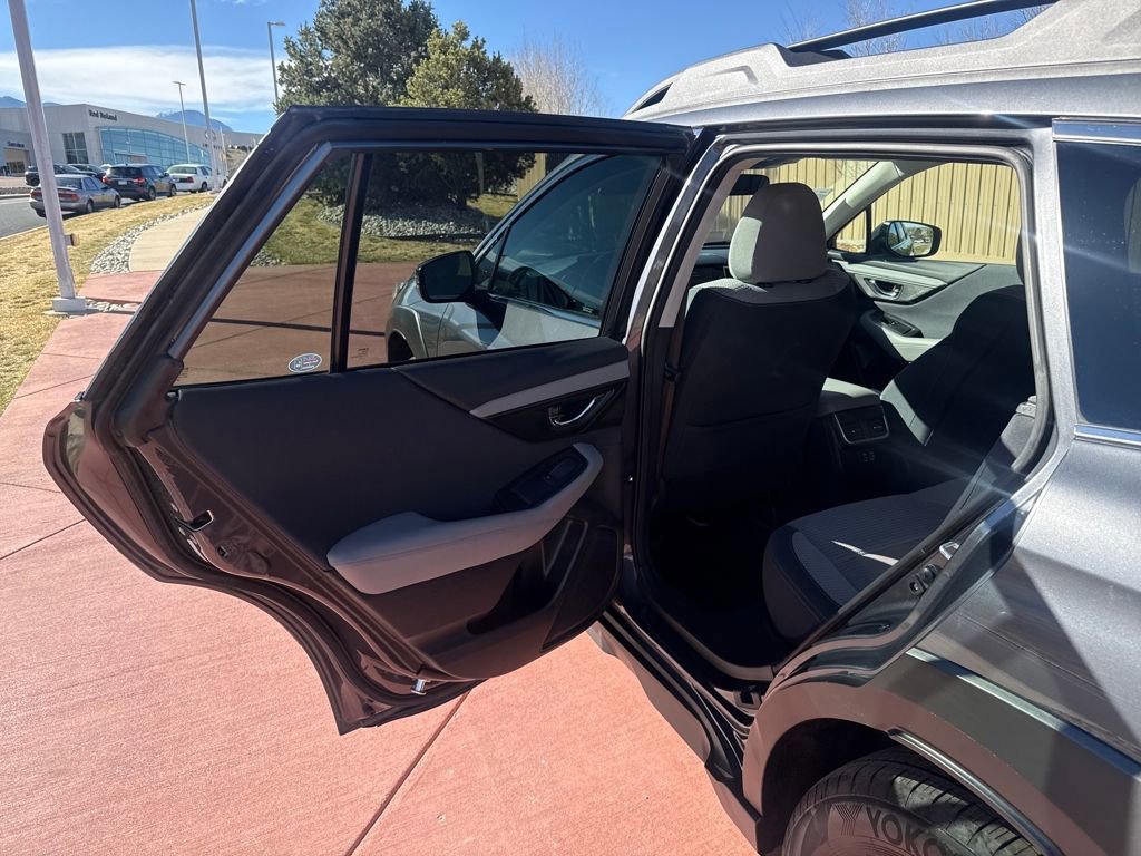 Used 2023 Subaru Outback Premium image 16