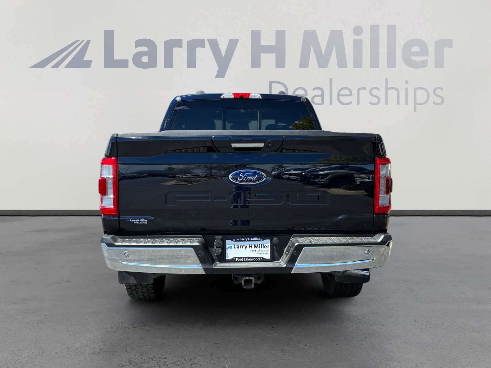 Certified 2021 Ford F150 Lariat w/ Equipment Group 502A High AWD/4WD image 4