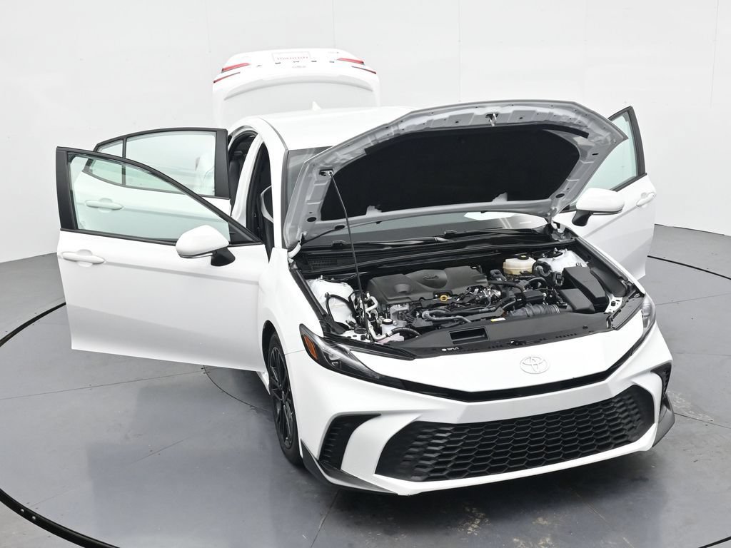 Used 2025 Toyota Camry SE FWD image 38