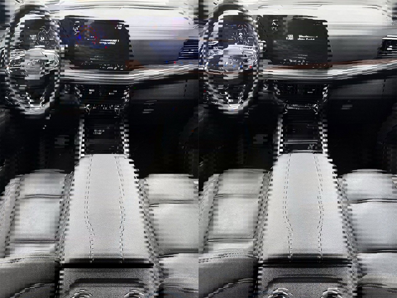 Used 2025 Chevrolet Suburban Z71 w/ Comfort Package image 10