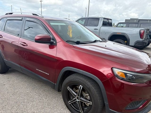 Used 2020 Jeep Cherokee Latitude FWD image 11