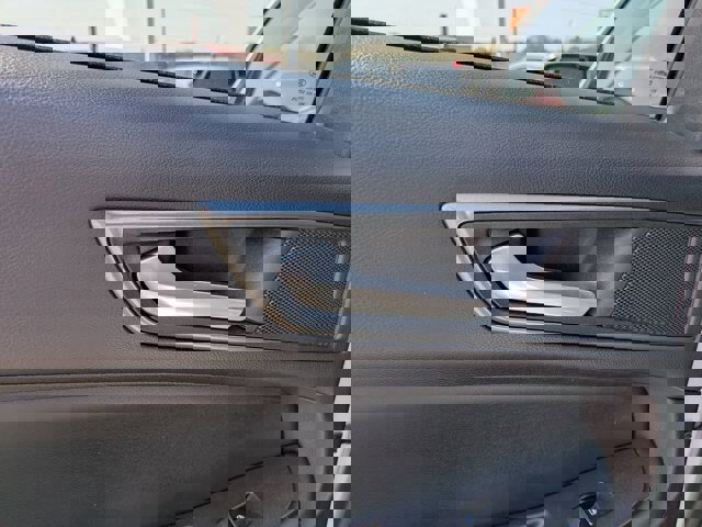 Certified 2024 Ford Edge SE w/ Black Appearance Package image 25