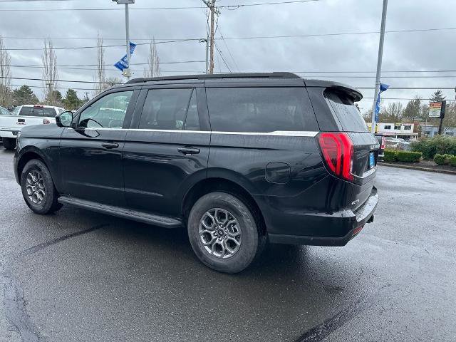 Certified 2025 Ford Expedition Active AWD/4WD image 4