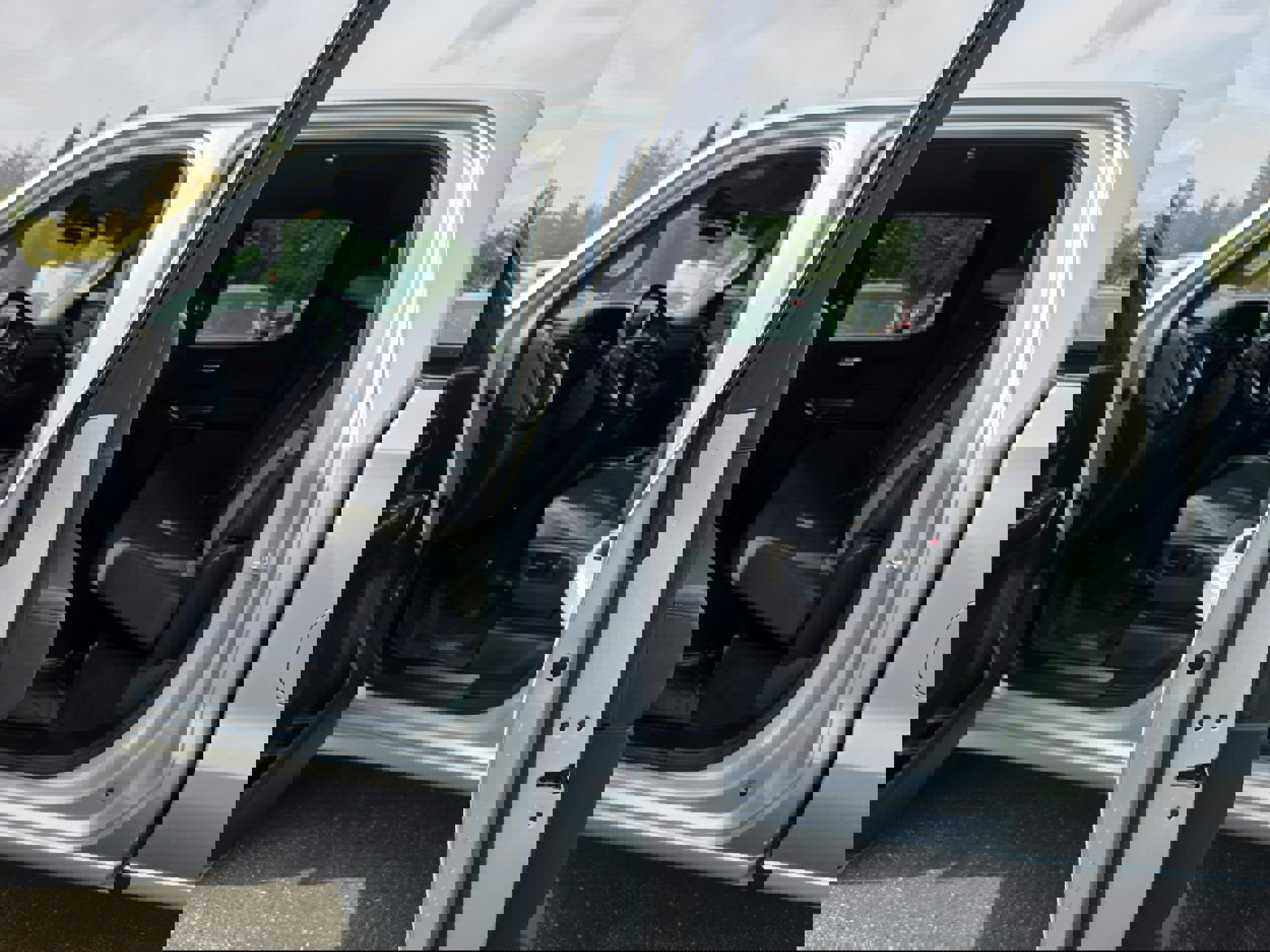 Used 2019 Chevrolet Silverado 1500 RST image 10