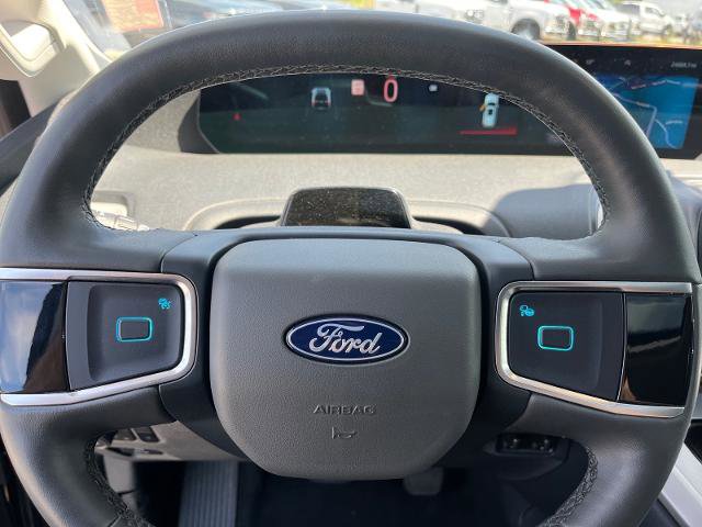Certified 2025 Ford Expedition Active AWD/4WD image 15