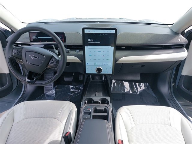 Certified 2025 Ford Mustang Mach-E Premium image 9