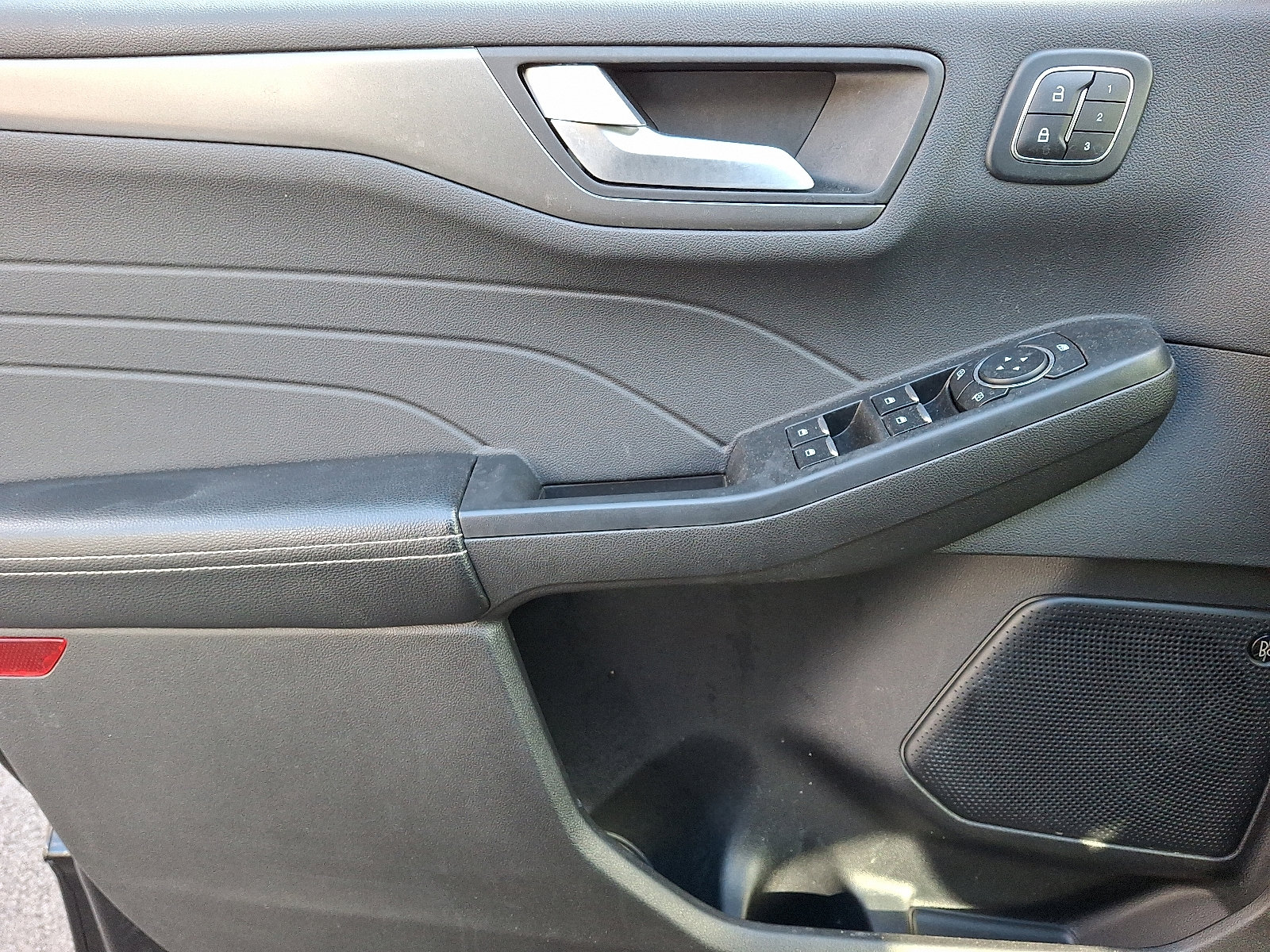 Certified 2023 Ford Escape Active w/ Tech Pack #2 image 12