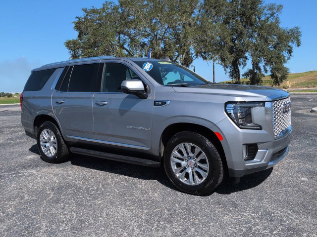 Used 2024 GMC Yukon Denali RWD image 2