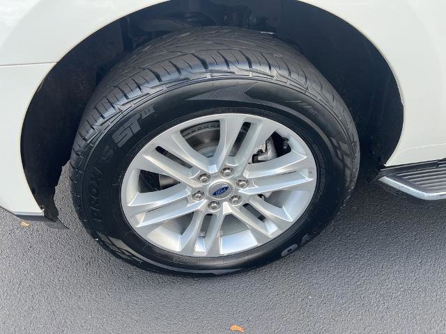 Certified 2022 Ford Expedition Max XLT image 11