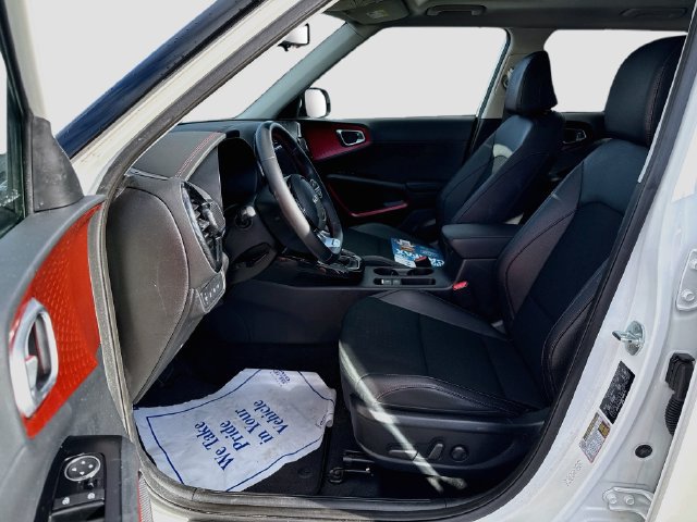Used 2023 Kia Soul GT-Line w/ GT-Line Technology Package FWD image 29