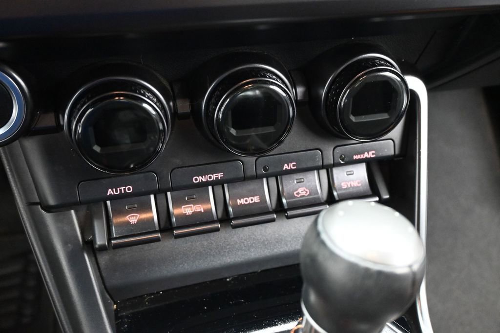 Used 2023 Toyota GR86 10th Anniversary SE RWD image 19